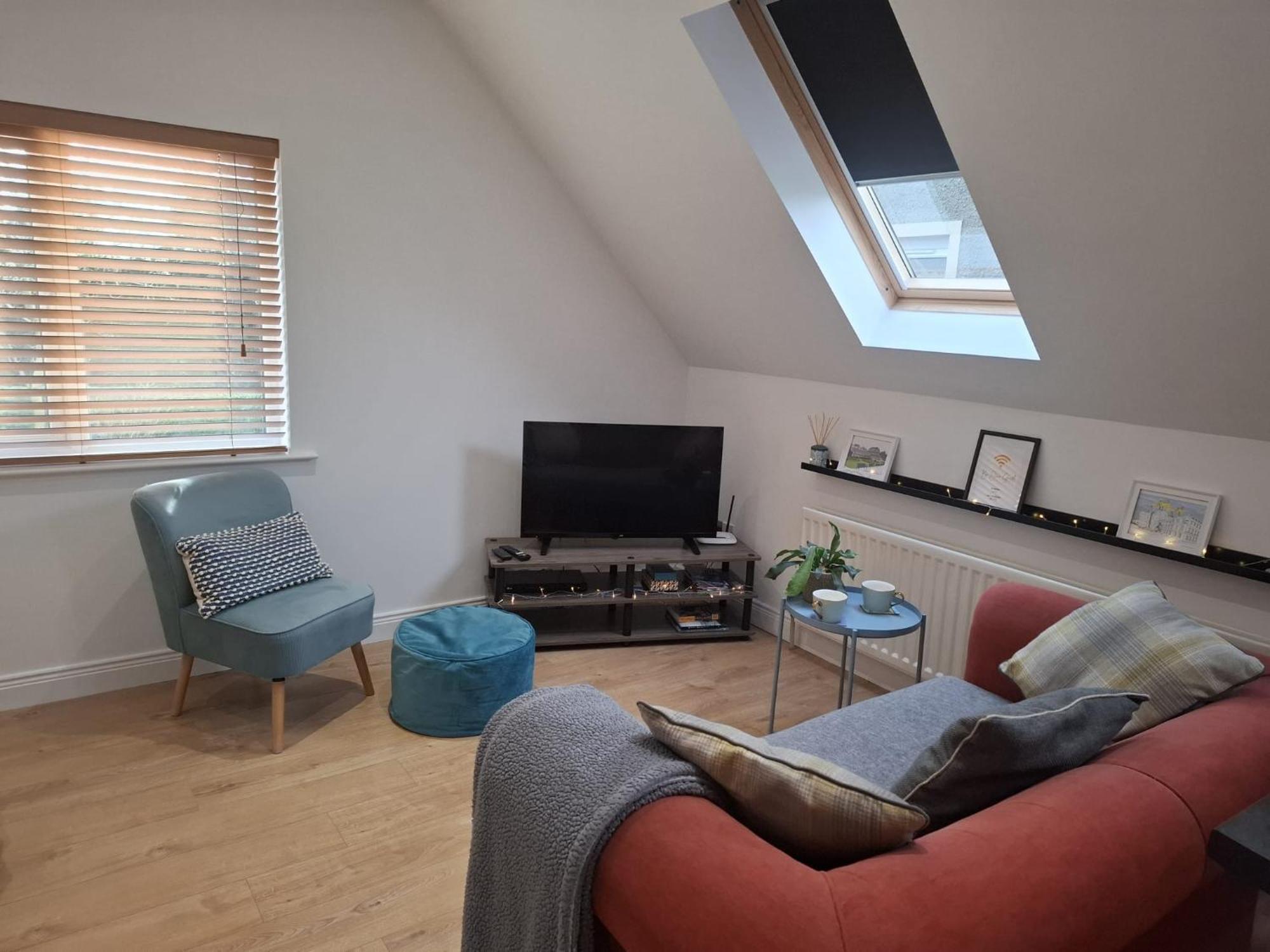 شقة The Loft At 522 Woodburn  المظهر الخارجي الصورة