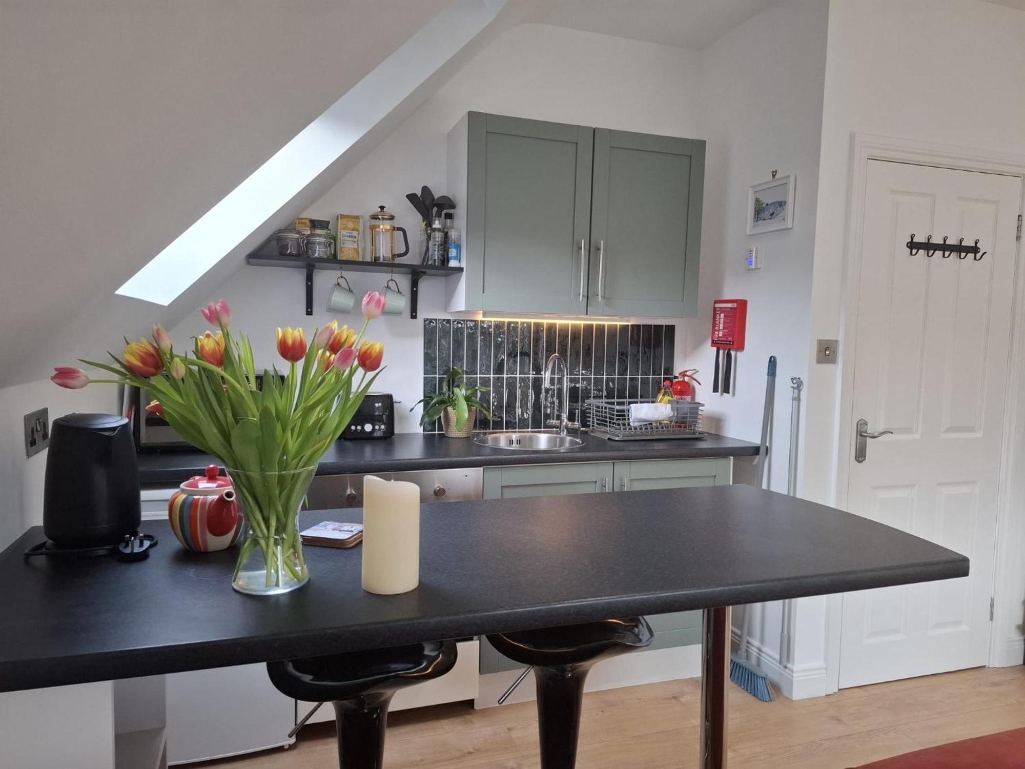 شقة The Loft At 522 Woodburn  المظهر الخارجي الصورة
