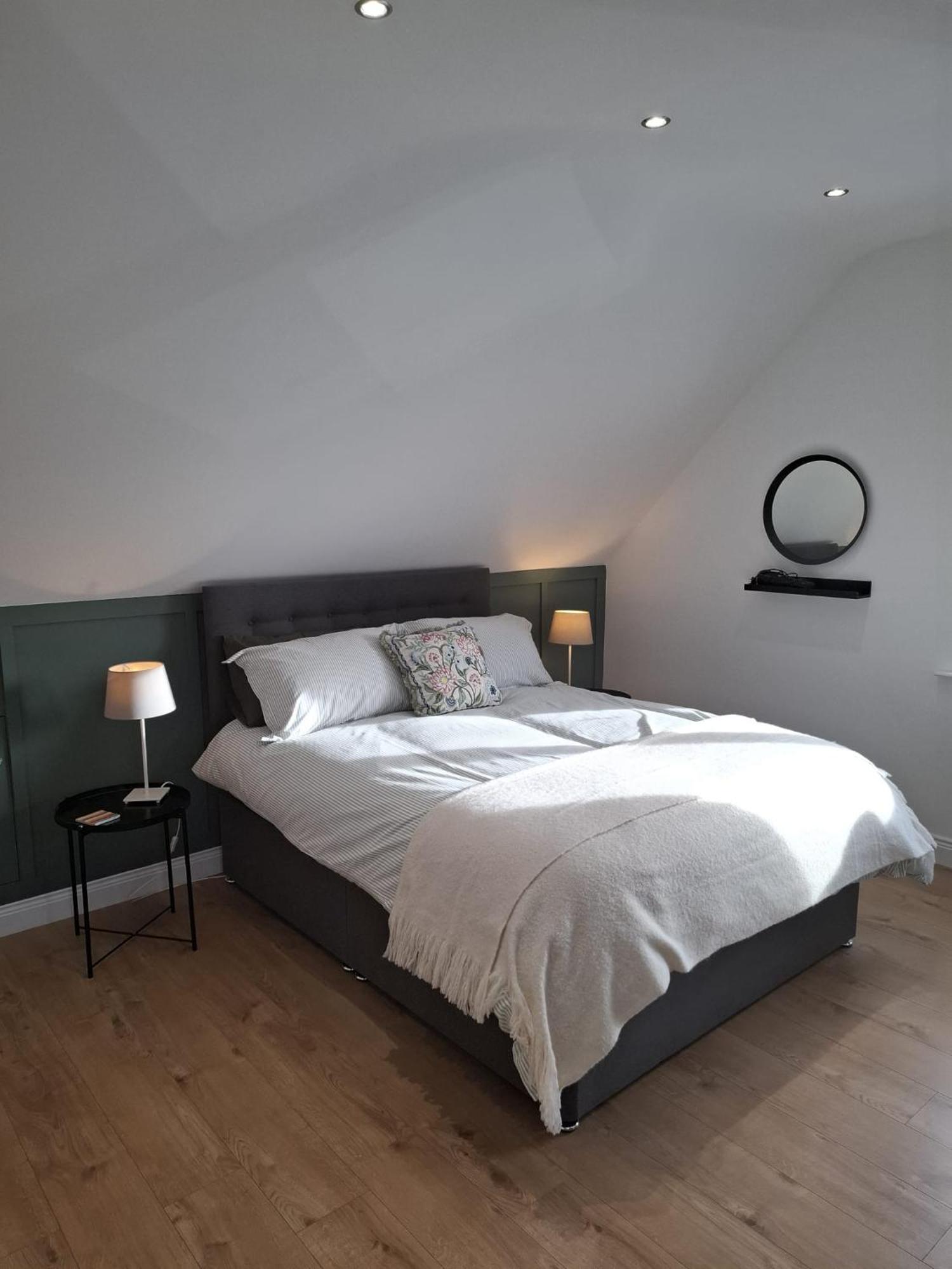 شقة The Loft At 522 Woodburn  المظهر الخارجي الصورة